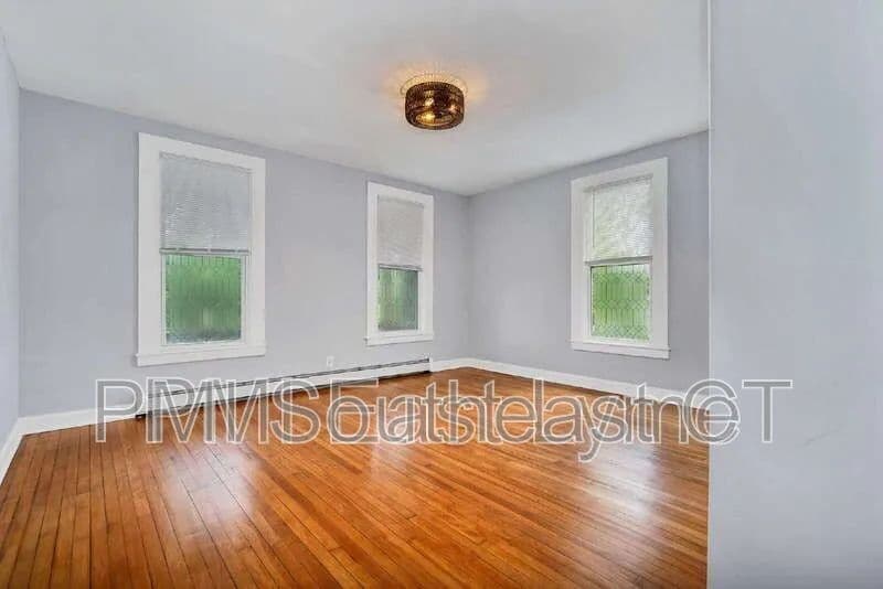 Norwich Condo: 44 Summer St