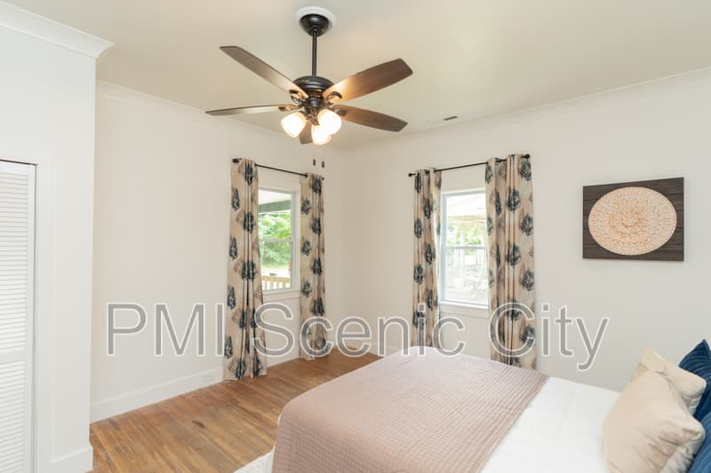 Chattanooga House: 607 Franklin St