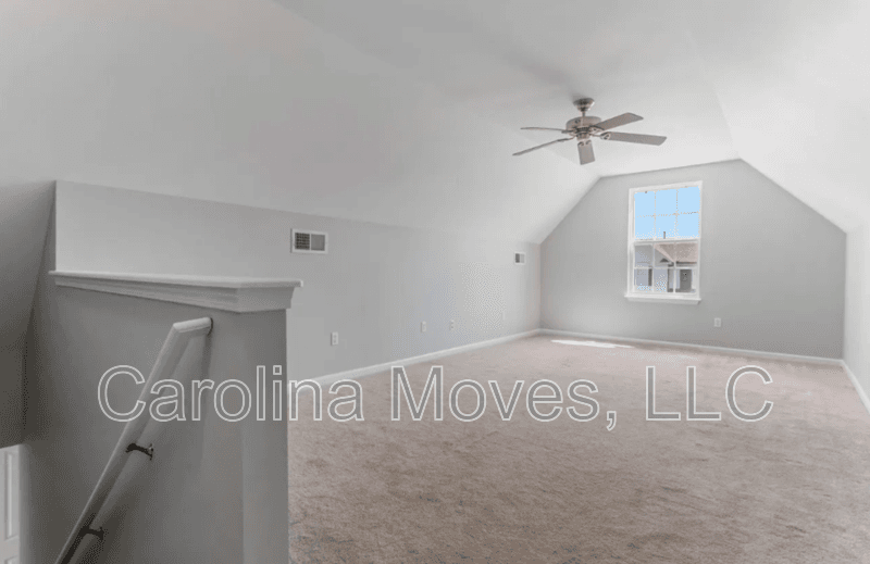 Greenville House: 104 Becket Court