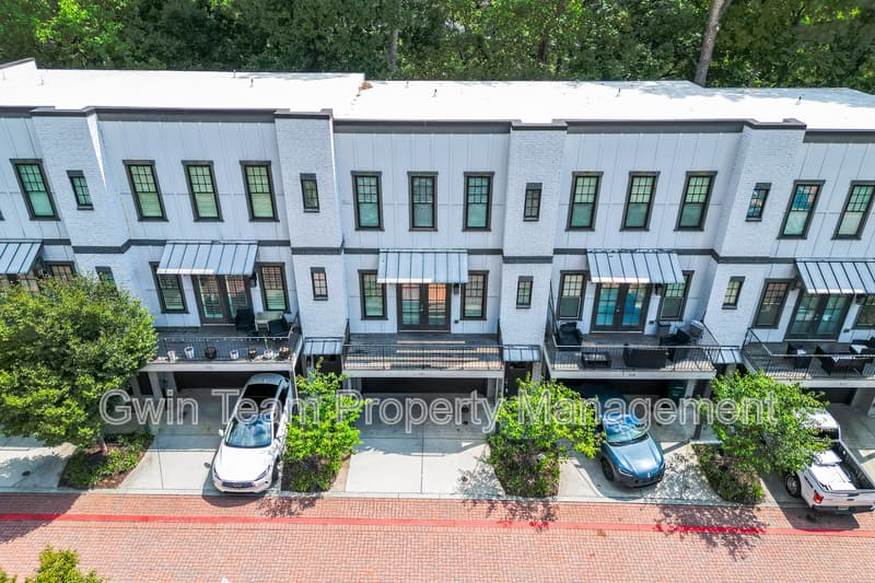 Atlanta Townhome: 721 Taylor Ct