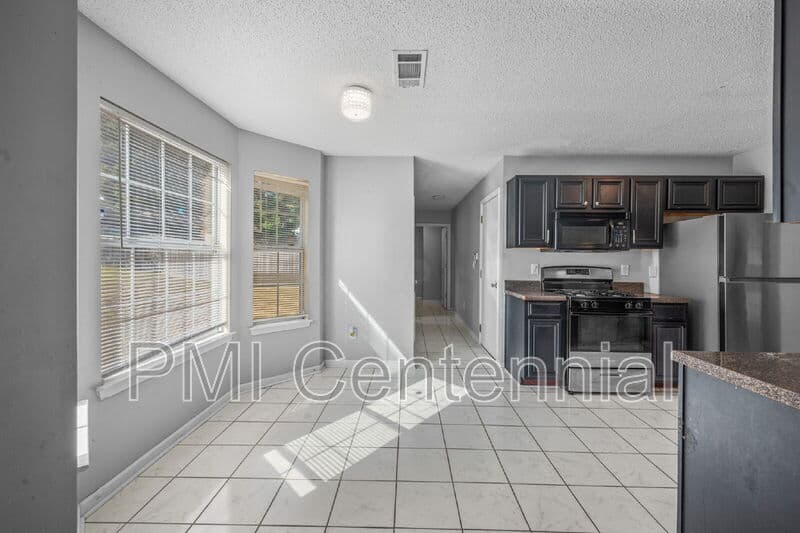 Lithonia House: 7227 Teakwood Pl