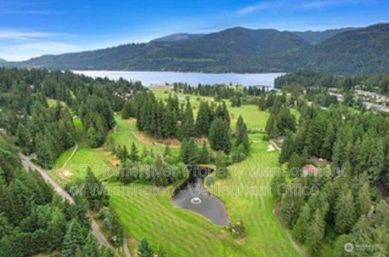 Bellingham House: 2 Marigold Dr