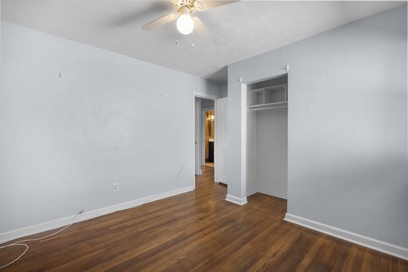 Chesapeake House: 1204 Fontana Avenue