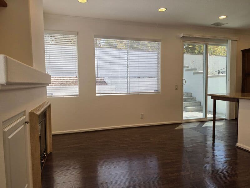 Rancho Santa Margarita House: 162 Seacountry Lane -