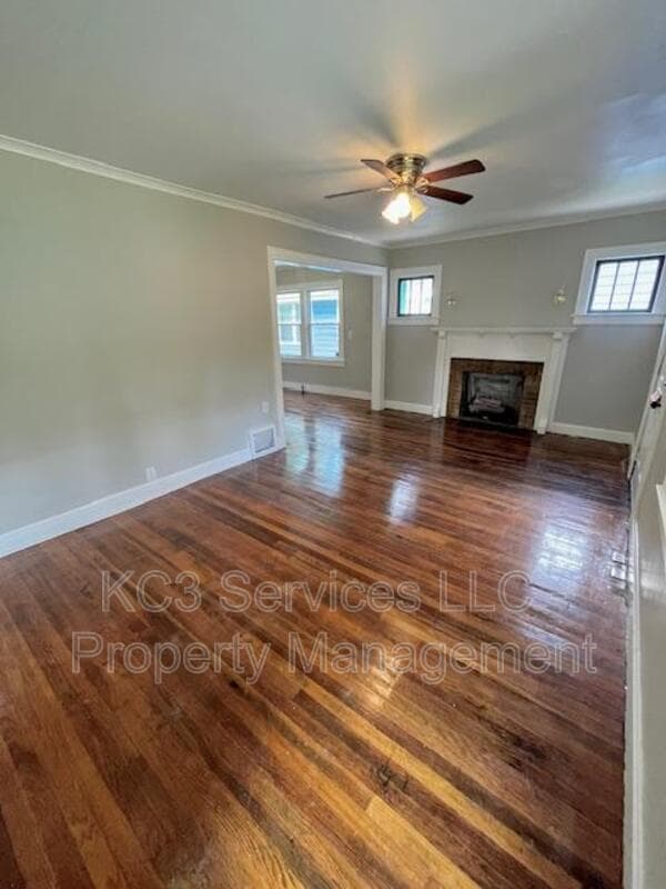 Kansas City House: 5842 Euclid Ave