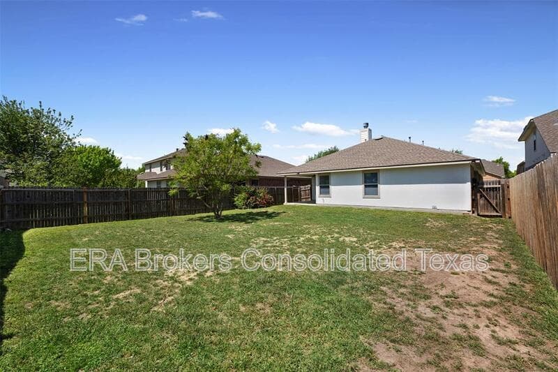 Pflugerville House: 18513 Silent Water Way