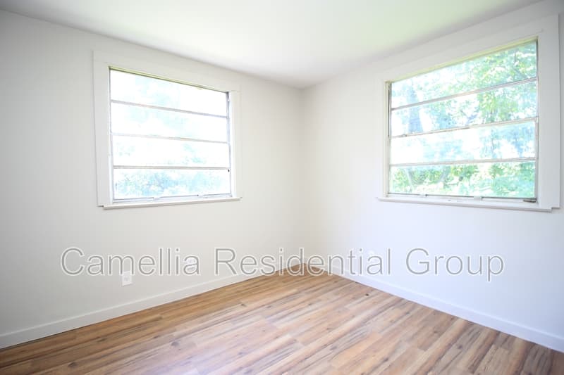Birmingham House: 913 13th Street