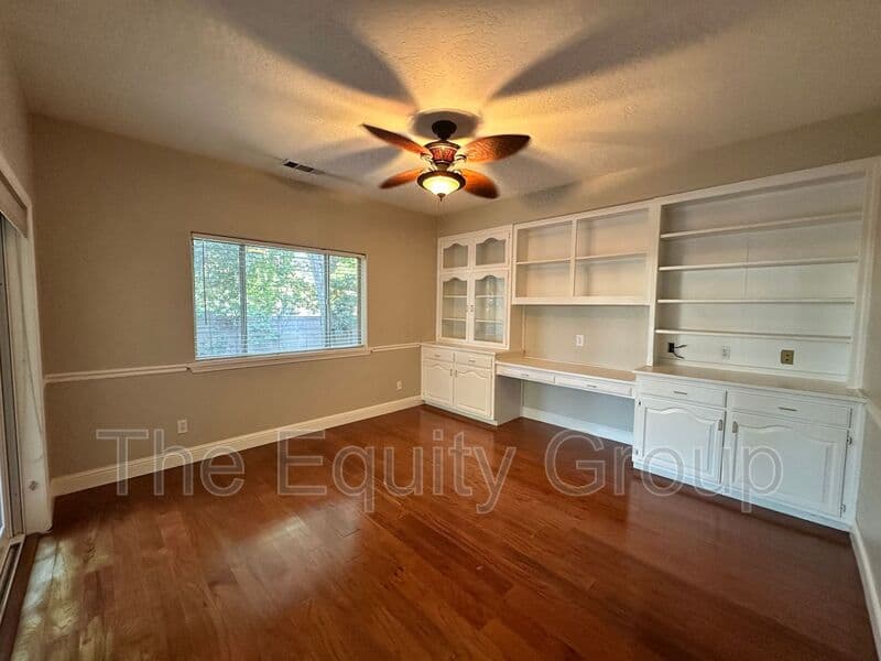 Visalia House: 5319 W. Harold Ave