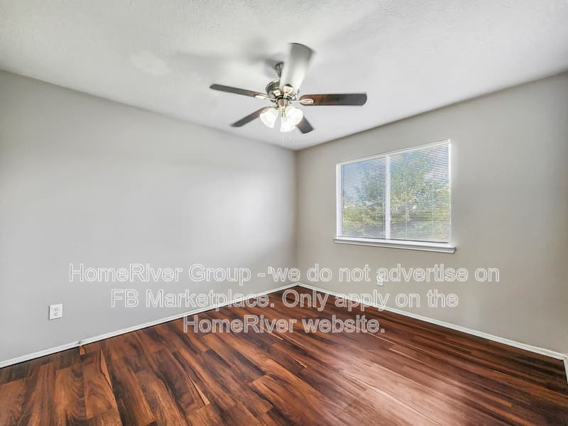 Houston House: 14007 Marners Ct
