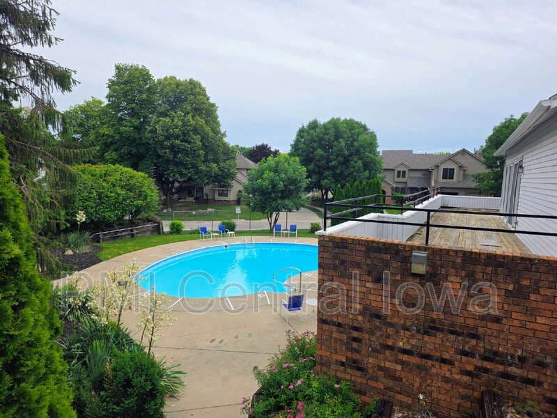 West Des Moines Condo: 1100 50th Street