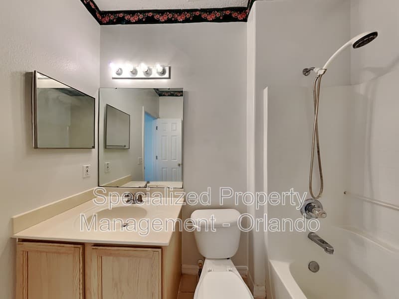 Deltona House: 3233 Kings Ridge Ter