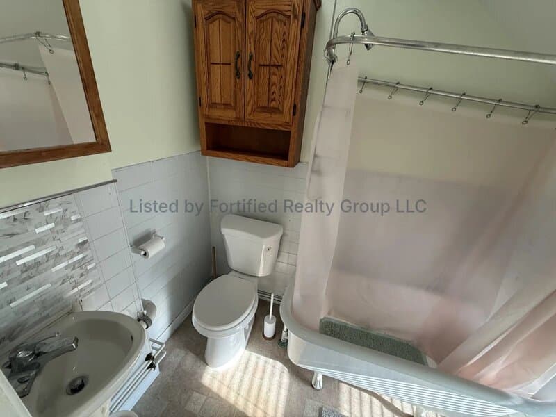 Fall River Condo: 575 Mount Hope Ave