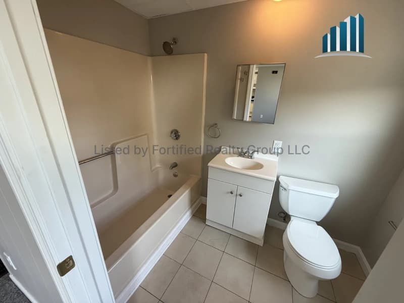 Fall River Condo: 85 Massasoit St