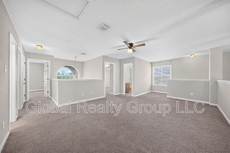 San Antonio House: 20614 Cliff Park Ln