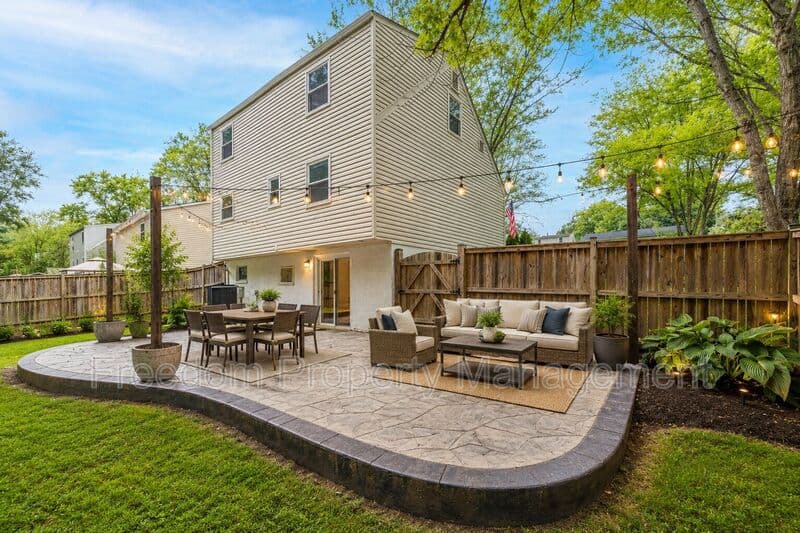 Woodbridge House: 5256 Sudberry Ln
