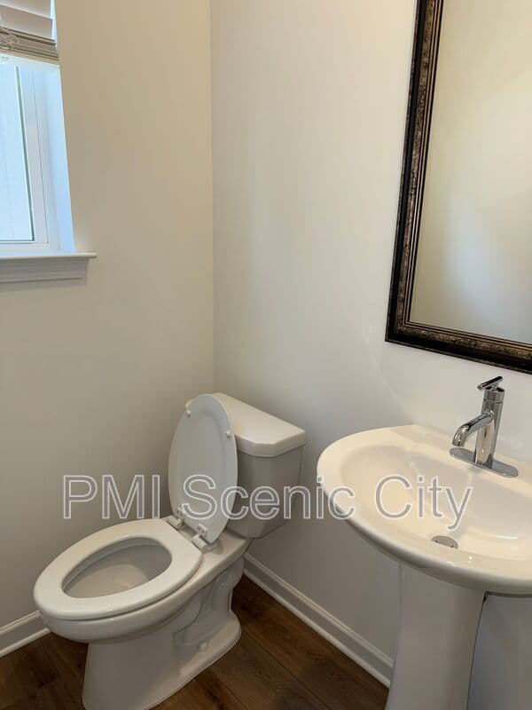 Chattanooga House: 244 Asbury Oak Ln
