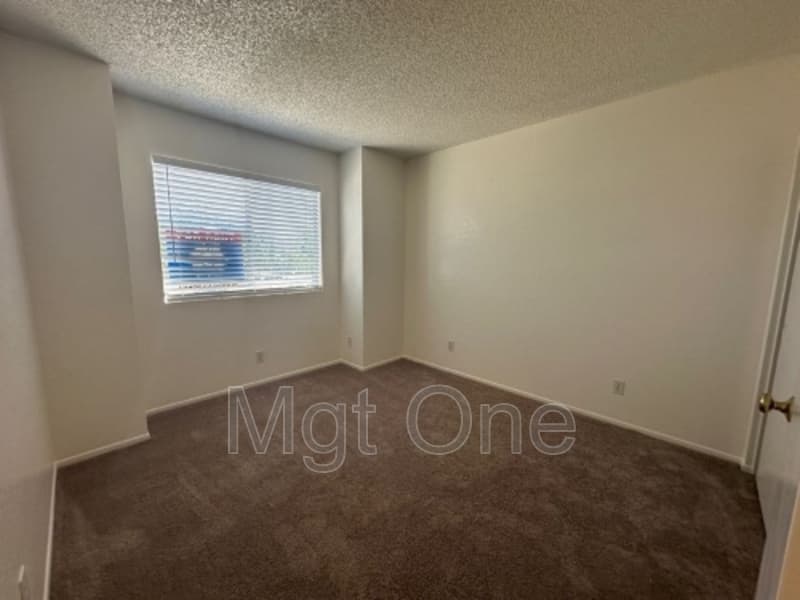 Mission Viejo House: 27721 Berwick