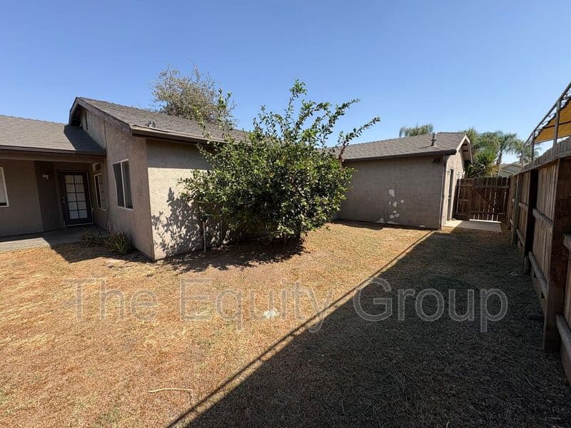 Tulare House: 1257 North Milner Street