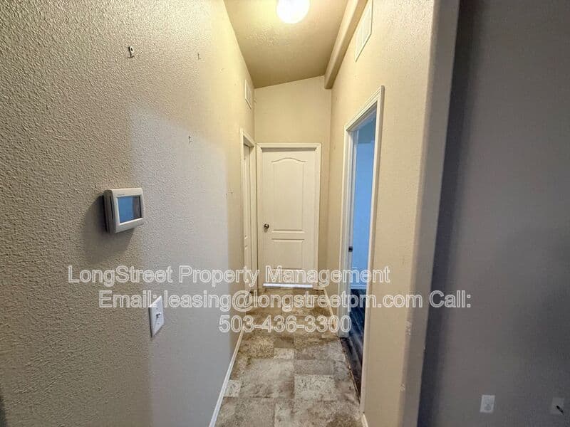 Philomath House: 209 N 9th St