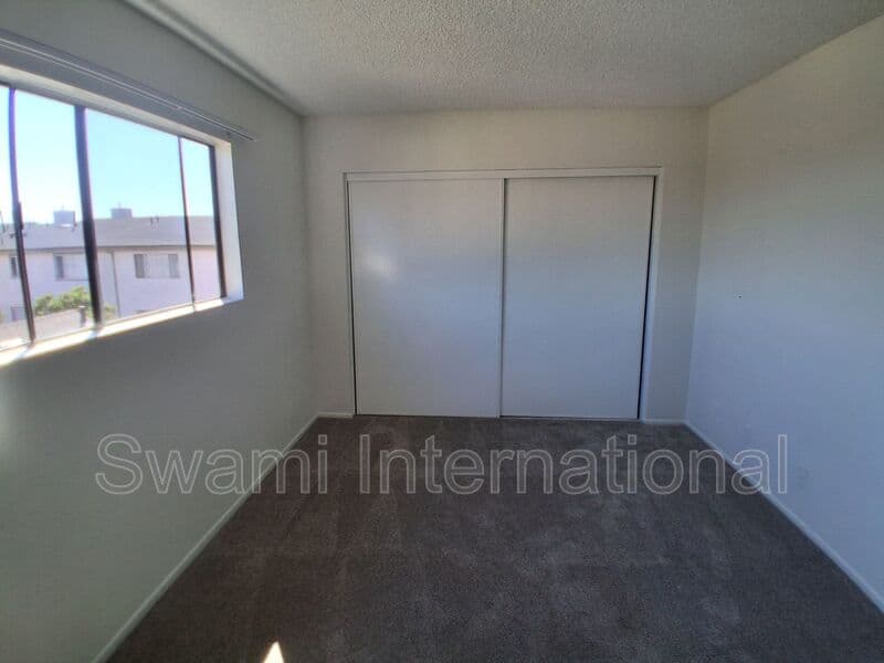 Inglewood Condo: 917 Enterprise Ave.