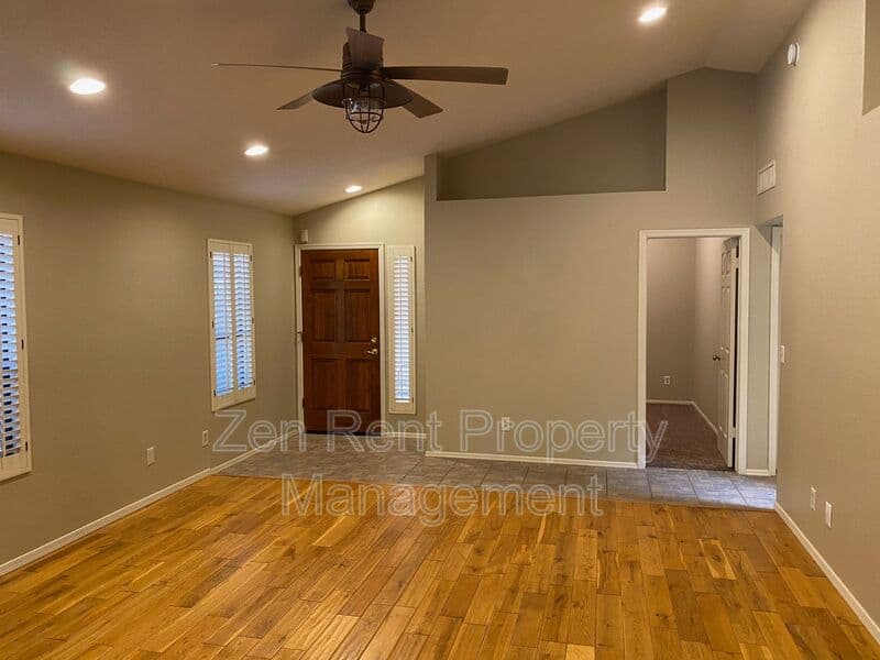 Gilbert House: 788 S Martinique Drive