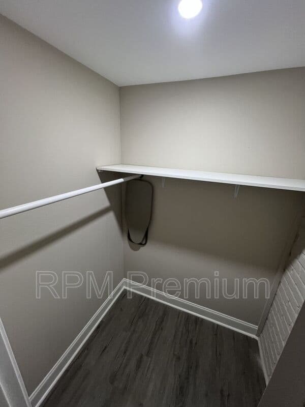 Baton Rouge House: 8724 Pecan Tree Dr.