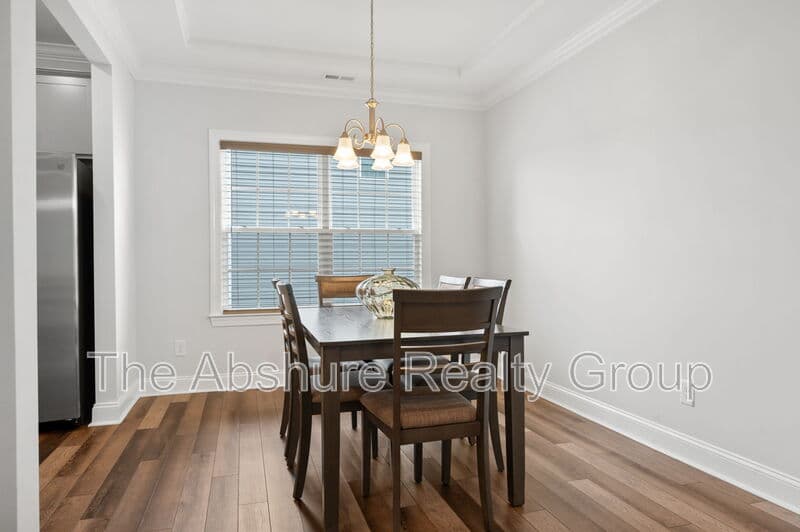 Angier House: 121 Barnwell Loop