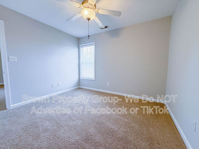 Fayetteville House: 3611-A Dornoch Dr