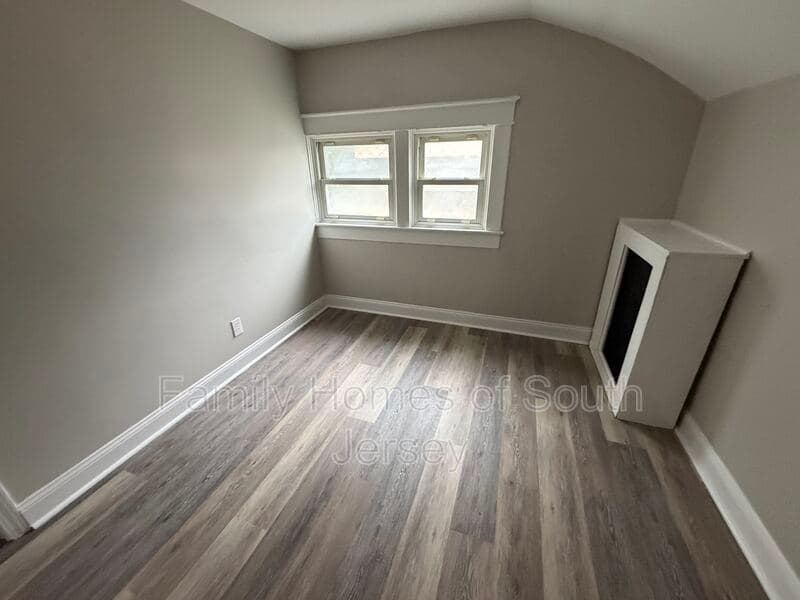Baltimore House: 3505 Frankford Ave