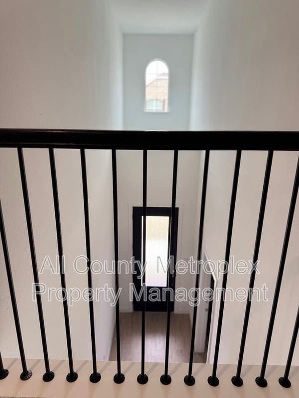 Little Elm House: 229 Invermore Drive