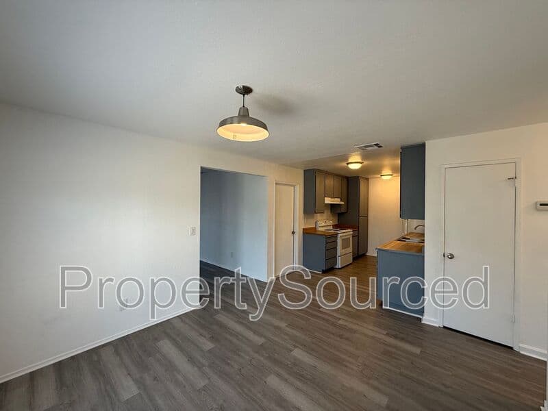 Stockton Townhome: 1944 Hickock Ct