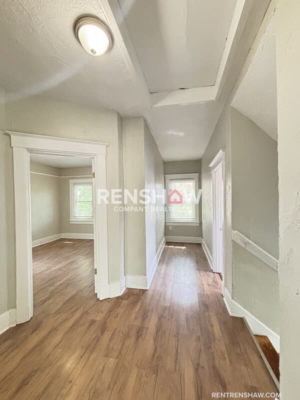 Memphis House: 1571 E Mclemore Ave