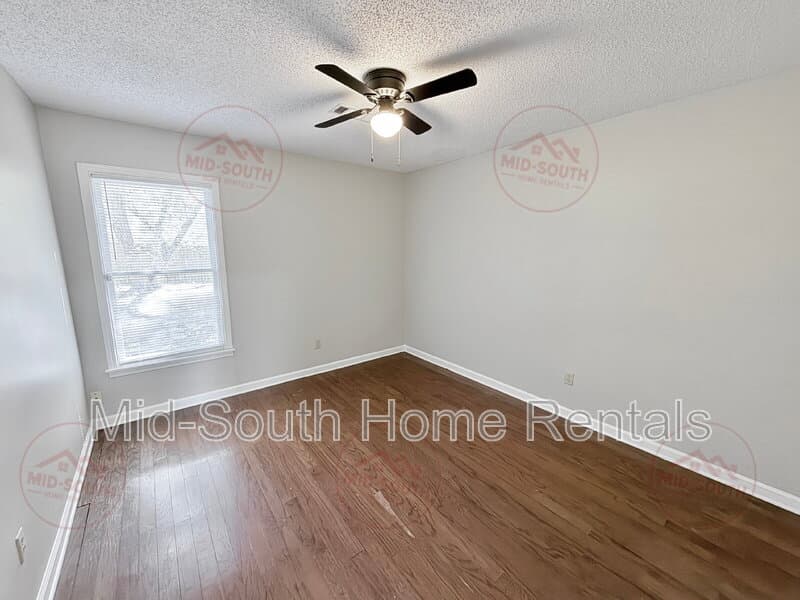 Cordova House: 8685 Sandy Hill Cove E.