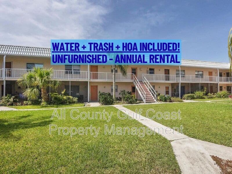 Venice House: 400 Base Ave E