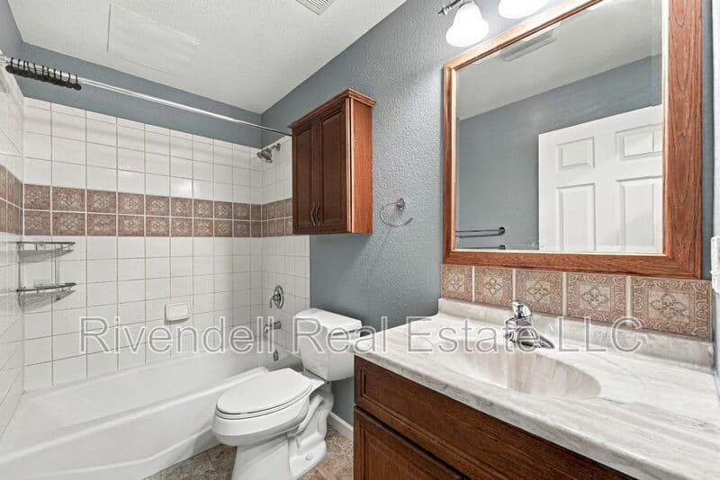 Castle Rock House: 4483 Applecrest Circle