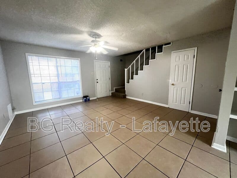 Lafayette Townhome: 211 Al Pearsons Dr