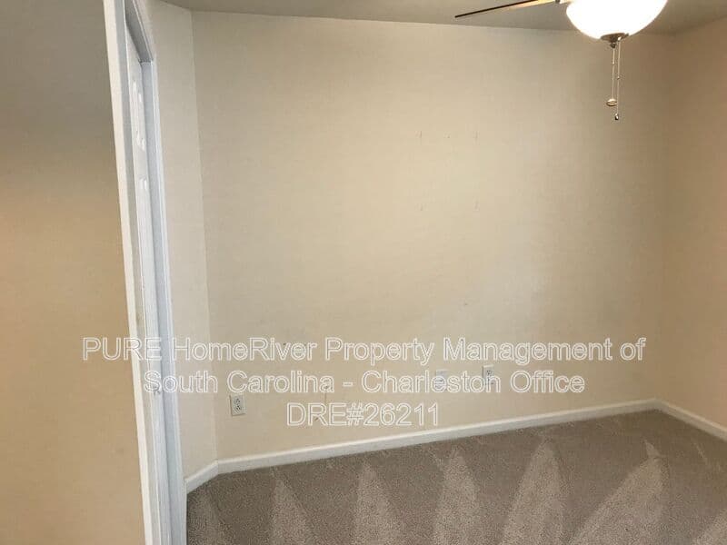 Summerville House: 414 Decatur Dr