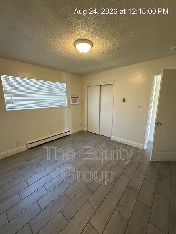 Tulare Condo: 352 S Blackstone St