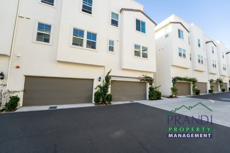Novato Condo: 906 Rockview Rd