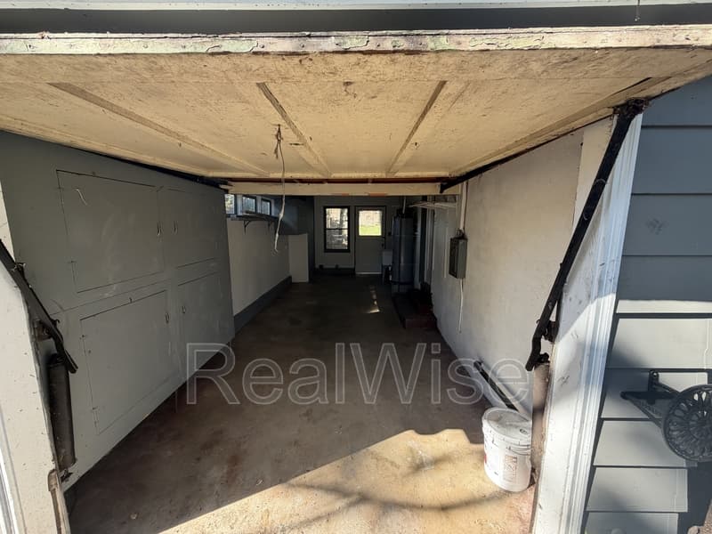 Grants Pass House: 1324 NW Washington Blvd