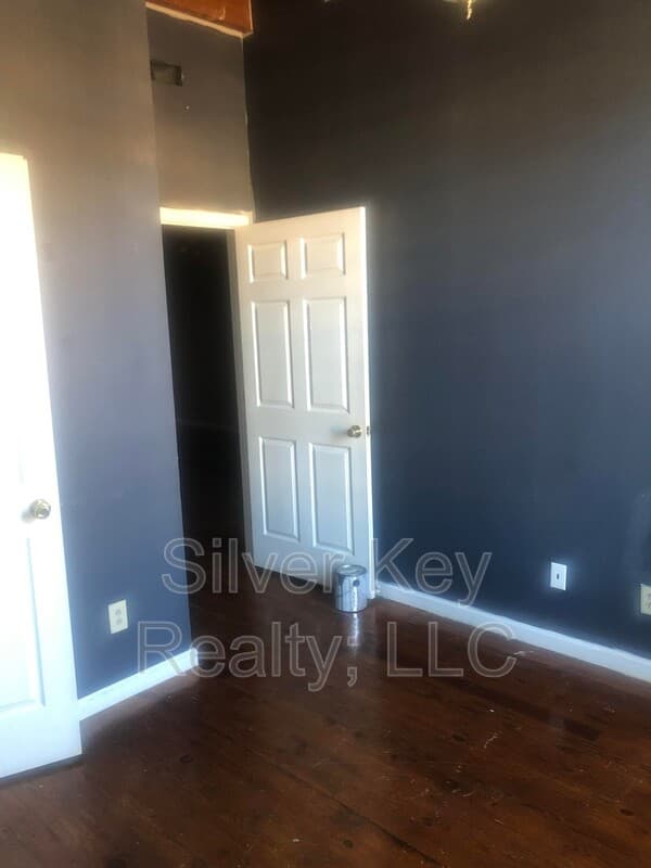 Athens Condo: 217 E. Washington Ave