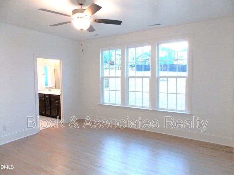 Wake Forest House: 2940 Thurman Dairy Loop
