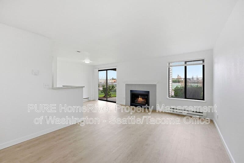 Tacoma House: 6601 S 8th St