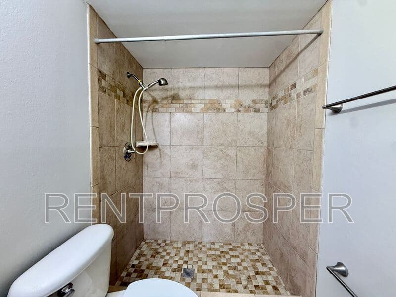Altamonte Springs House: 914 Little Bend Road