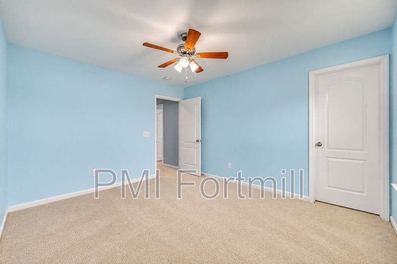 Fort Mill House: 1080 Crescent Moon Dr