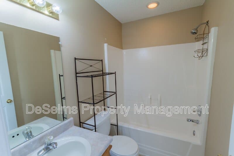 Smyrna House: 1009 Norwood Ct