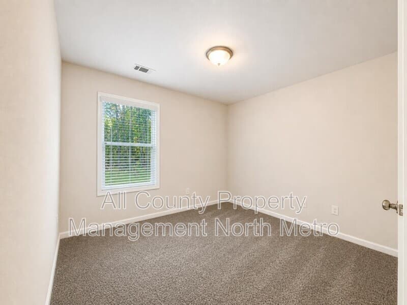 Lula Townhome: 6360 Pine Station Drive