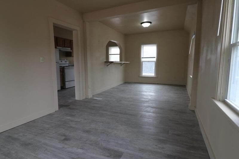 Kaukauna Condo: 423 Draper Street - 423 1/2