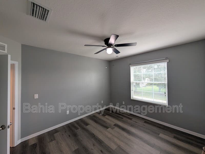 Plant City Townhome: 803 Ashentree Dr