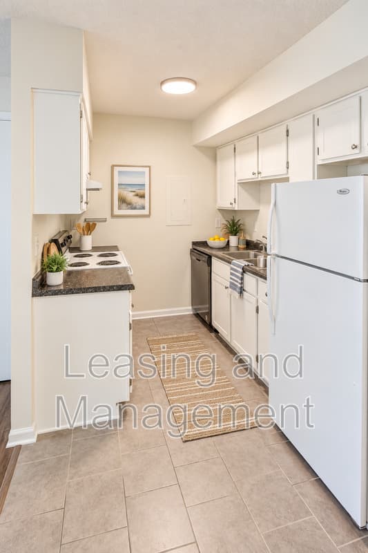 Charleston Townhome: 2494 Etiwan Avenue